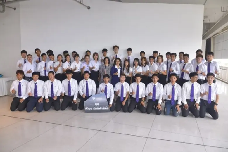 ม.กรุงเทพปฐมนิเทศนักศึกษาทุน