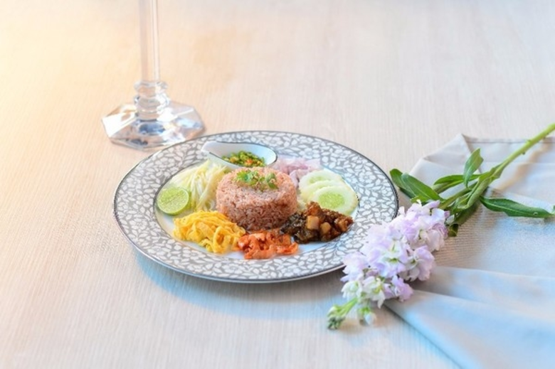  “สยามสินธร” เปิดร้านอาหารต้นตำรับไทย “เสน่ห์จันทน์” นำข้าวปลาอาหารไทยแท้มาให้ลิ้มรสความอร่อย ที่ Glasshouse@Sindhorn อาคารสินธร ถนนวิทยุ