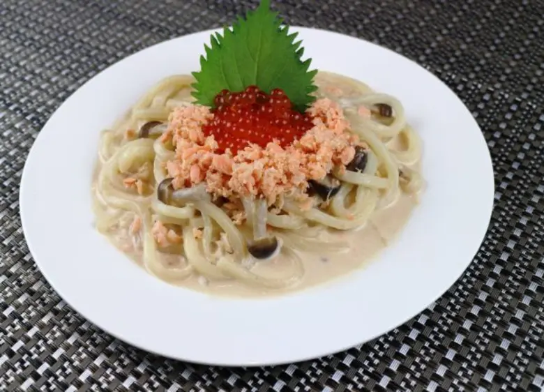 สึโบฮาจิ ร้านอาหารญี่ปุ่นสไตล์อิซากายะชั้...