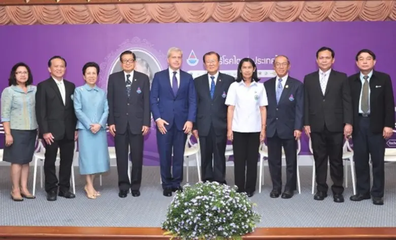 มูลนิธิโรคไตฯ ประสบความสำเร็จปลูกถ่ายไตให...