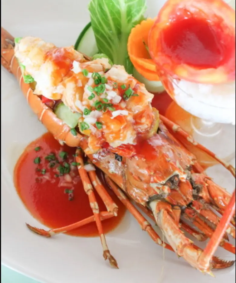 บียอนด์ รีสอร์ท กะรนรีสอร์ทหรูริมหาดโดย ก...