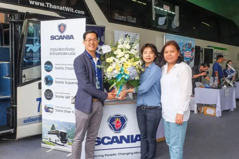 นางสาวทัศนันท์ ปิยะอักษรศักดิ์ ผู้จัดการฝ...