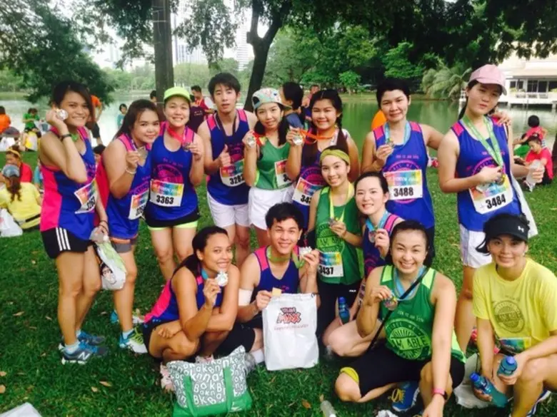 ภาพข่าว: ธนาพัฒน์ ร่วมกิจกรรม “เดอะ เรนโบว์ รัน 2016" I Am Able ฉันทำได้”