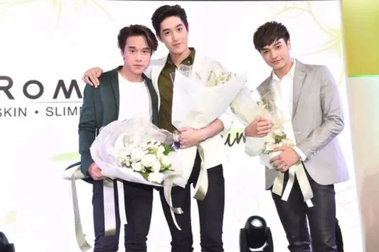 เคลียร์สิวให้ผิวสวยในงาน รมย์รวินท์ ฟีล เดอะ ยัง