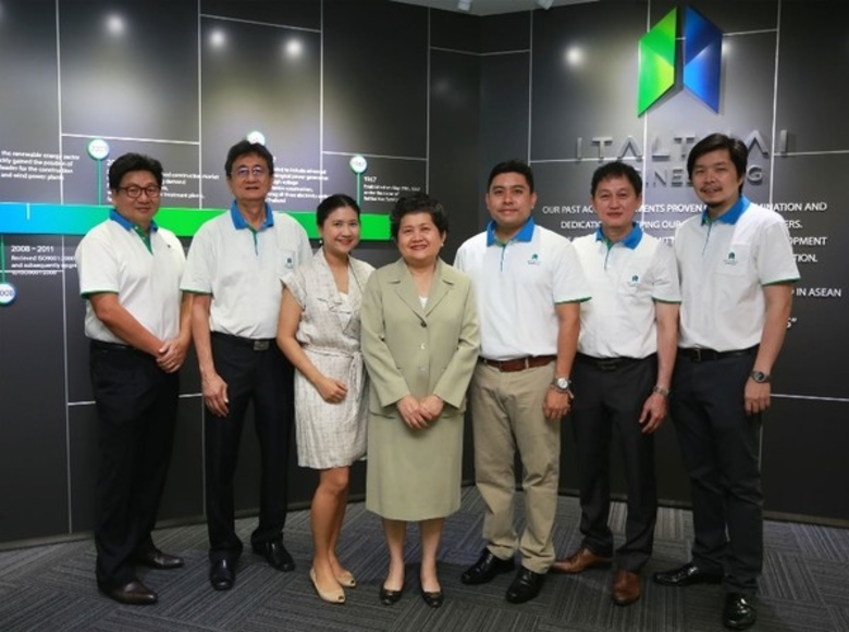 นายยุทธชัย จรณะจิตต์ Group CEO กลุ่มบริษั...