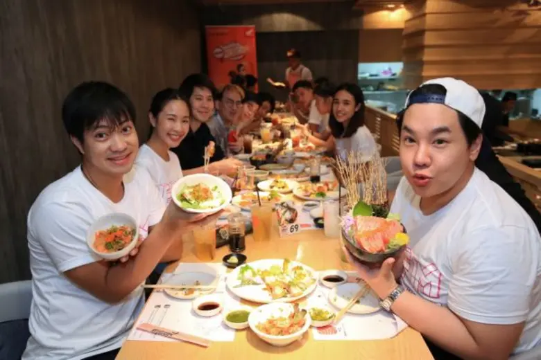 ขอวาร์ปหน่อย “พีช พชร” ทะลุมิติควงปืนเลเซอร์ เจาะเวลาสู่โลกล้านปี