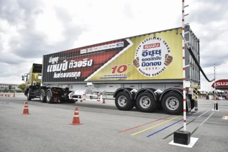 อีซูซุเปิดศึกสิงห์รถบรรทุก “อีซูซุยอดนักขับมือทอง” เฟ้นหาแชมป์เหนือแชมป์ ยกระดับวงการขนส่งไทยสู่สากลอย่างเต็มภาคภูมิ