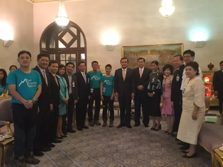 พลเอก ธนะศักดิ์ ปฏิมาประกร รองนายกรัฐมนตร...