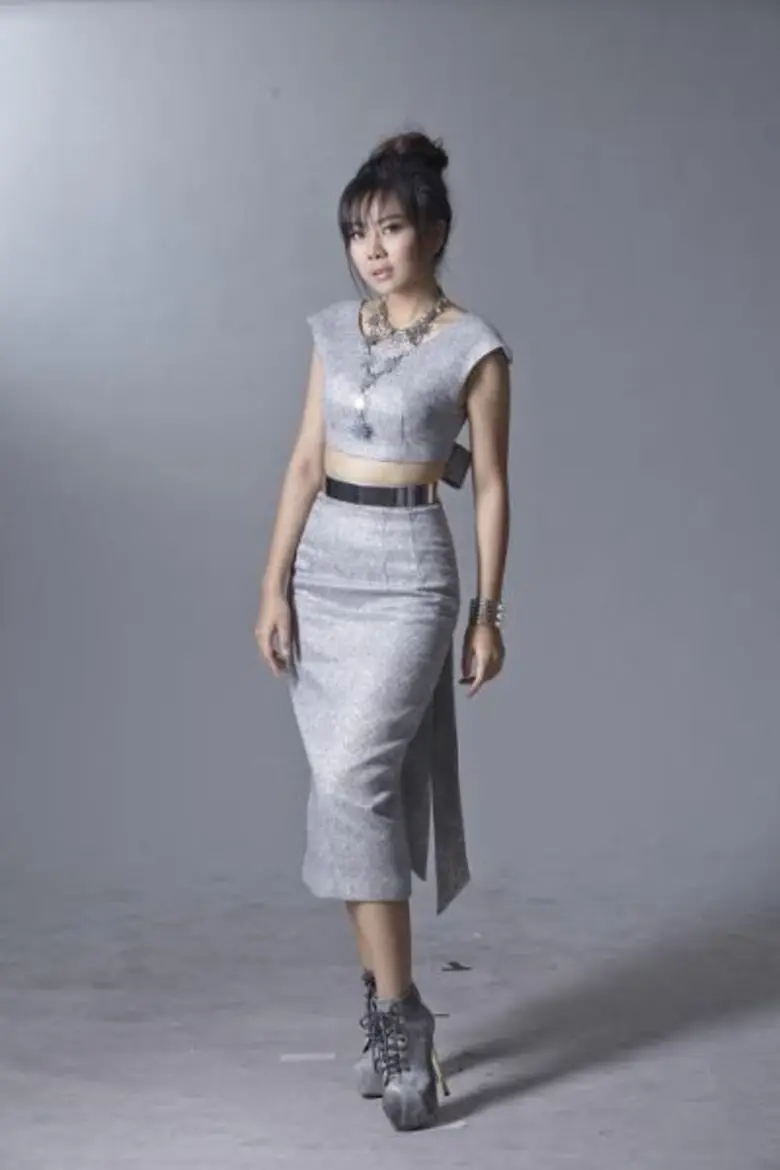 เป็นอีกตัวอย่างที่ดีให้กับศิลปินรุ่นน้อง ...