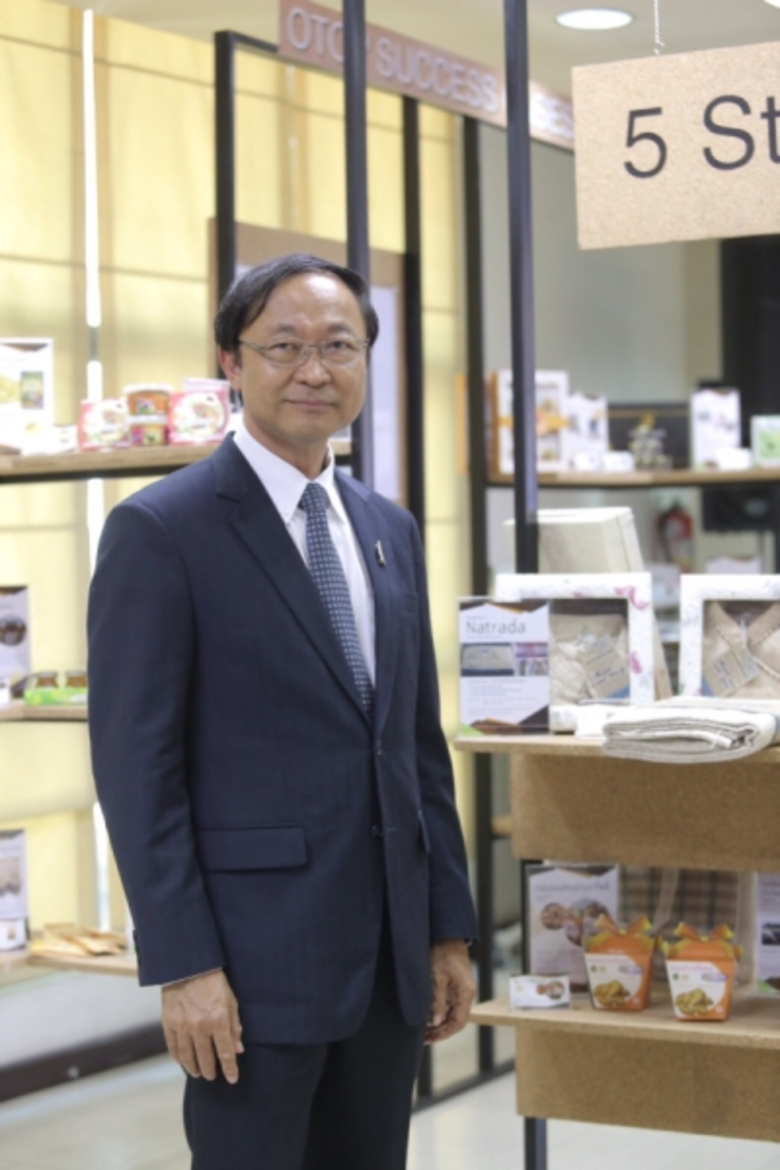 ดร.พิเชฐ ดุรงคเวโรจน์ รัฐมนตรีว่าการกระทร...