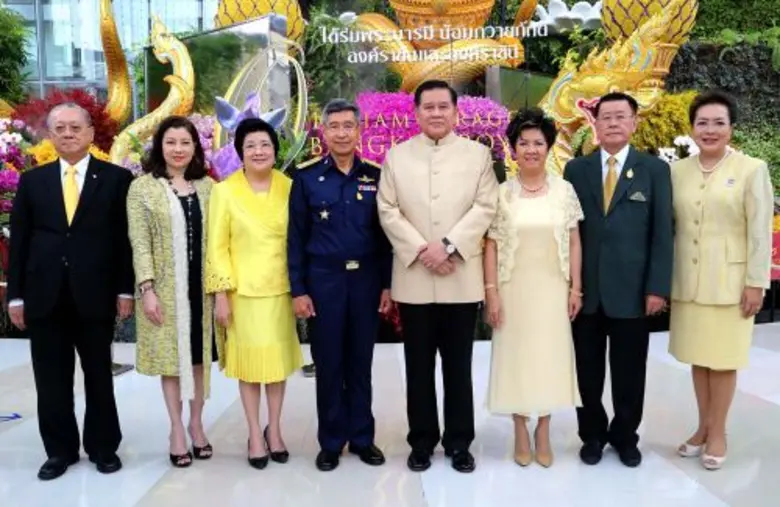 พลเอก ดร.ธนะศักดิ์ ปฏิมาประกร รองนายกรัฐม...