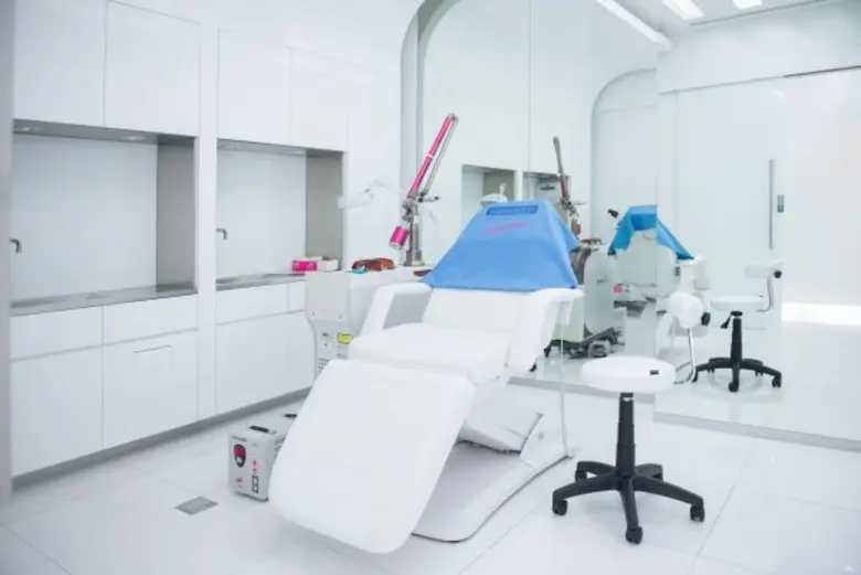 สยบปัญหาสิว ที่ต้นเหตุ อย่างอยู่หมัด! Magic Clear Program