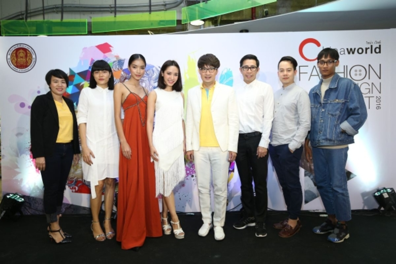 ศูนย์การค้าไชน่าเวิลด์ อาณาจักรแห่งผ้าม้ว...