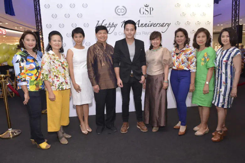 ประวรา เอครพานิช พร้อมคณะผู้บริหาร บมจ. บ...