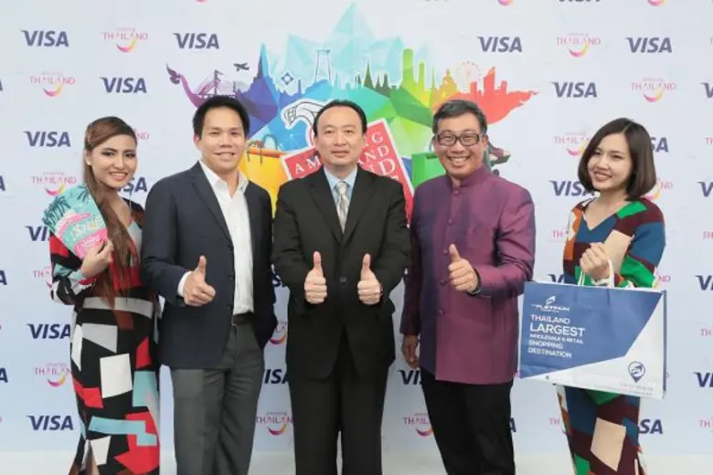 นายชาญชัย พันธุ์โสภา (ที่ 3 จากซ้าย) กรรม...