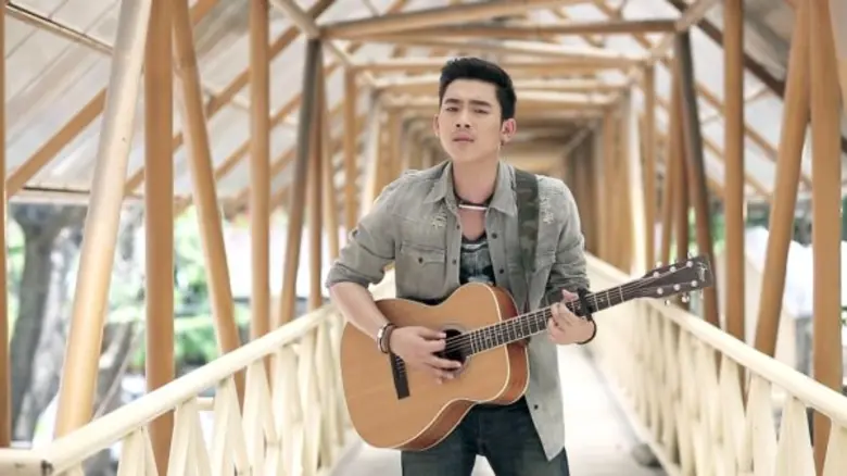 เบิ้ล ปทุมราช อาร์สยาม แรงไม่หยุด ส่ง เฟสก็หายไลน์ก็เงียบ  เอ็มวีรักภาคต่อ อ้ายมีเหตุผล และ เหตุผลของคนจะไป