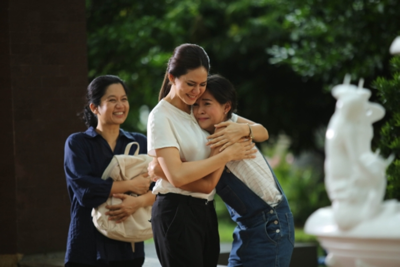 วันนจันทร์ที่ 20 มิถุนายน 2559 : เวลา 19....