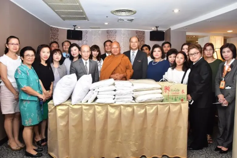 ยุทธ ด่านภักดีกุล ผจก.ทั่วไป และ ศุภวรรณ ...