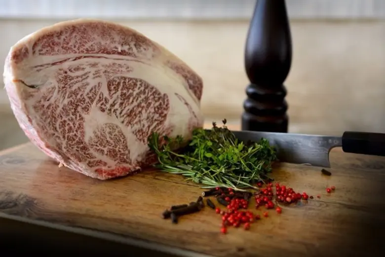 ห้องอาหาร แฮมิลตันส์ สเต็กเฮ้าส์ โรงแรมดุ...