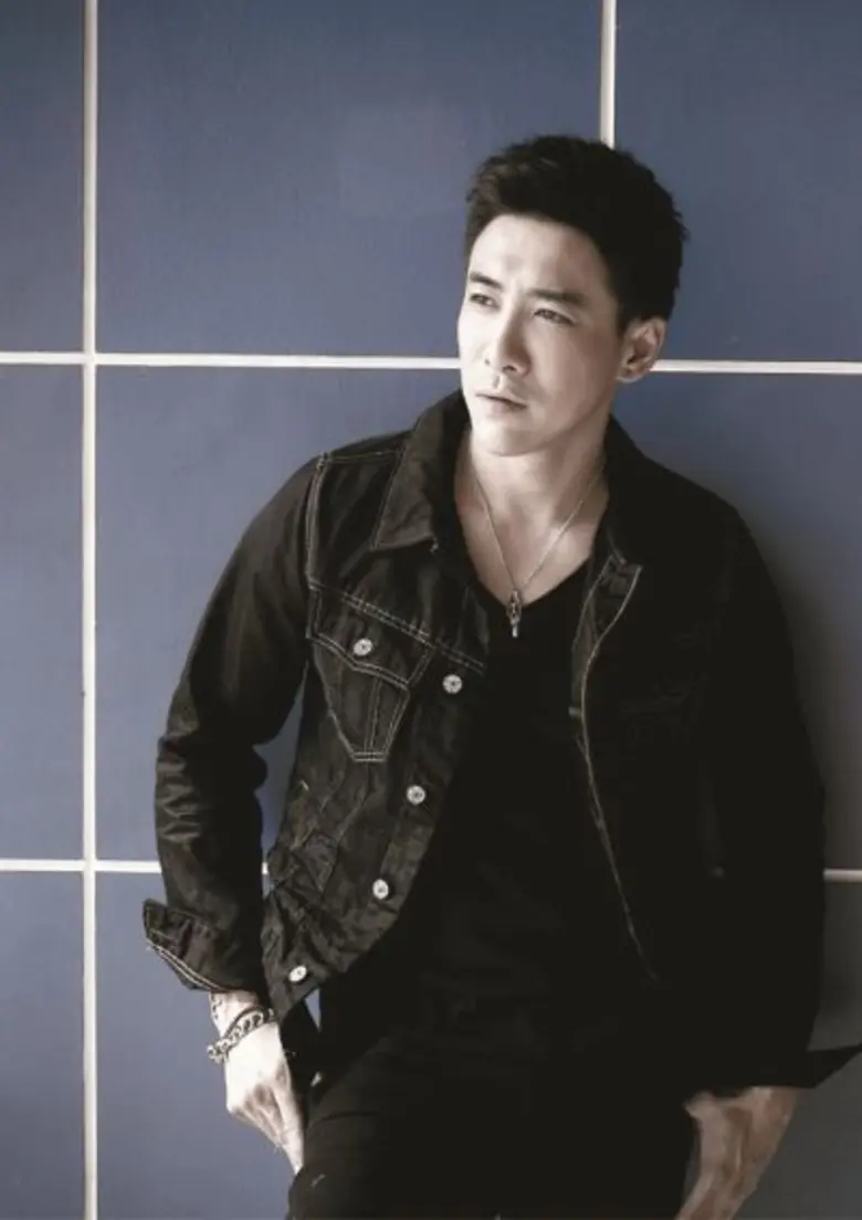 นอกจากมีดีเรื่องเสียงร้อง และมาดพิธีกรแล้...