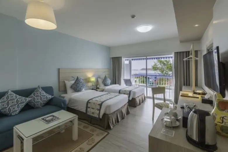 เคป แอนด์ แคนทารี โฮเทลส์ ชวนตามรอยเขาเล่าว่าบนเกาะแห่งรัก พร้อมหลับฝันดีที่โรงแรมซัมแวร์ เกาะสีชัง