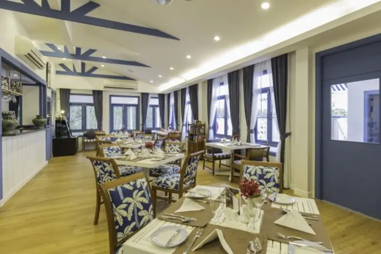 เคป แอนด์ แคนทารี โฮเทลส์ ชวนตามรอยเขาเล่าว่าบนเกาะแห่งรัก พร้อมหลับฝันดีที่โรงแรมซัมแวร์ เกาะสีชัง