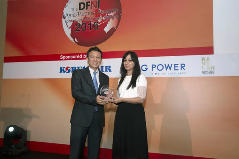 พิชัย พิทักษ์ชัยสุข (ซ้าย) รองกรรมการผู้อ...