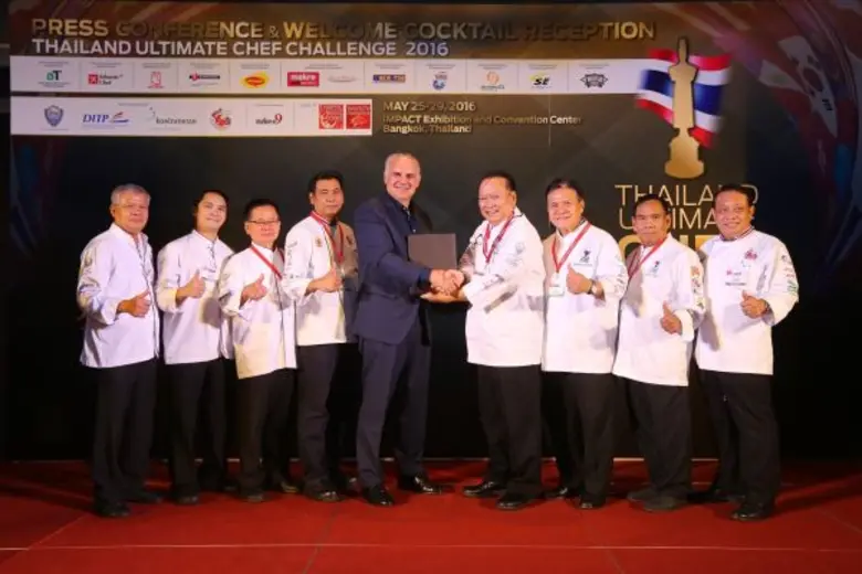 เชฟ สมศักดิ์ รารองคำ นายกสมาคมเชฟประเทศไท...