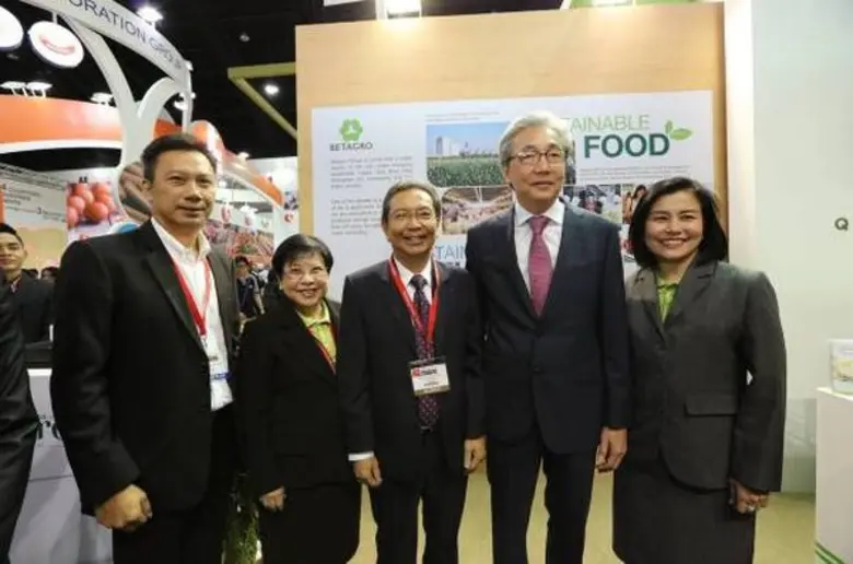 ดร.สมคิด จาตุศรีพิทักษ์ รองนายกรัฐมนตรี (...