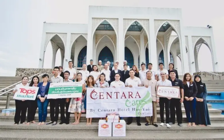 นายโอภาส ดำรงกุล ผู้จัดการทั่วไปโรงแรมเซ็...