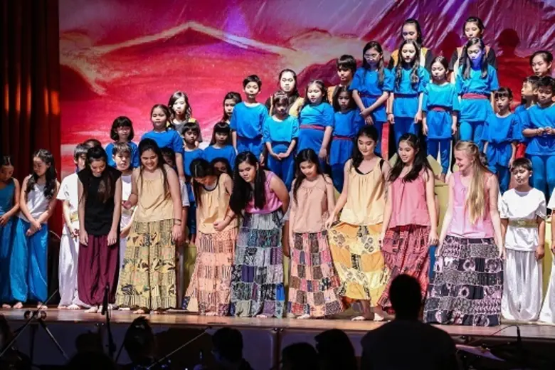 โรงเรียนนานาชาติรีเจ้นท์กรุงเทพ (พระราม 9) จัดงานแสดงครั้งยิ่งใหญ่ อะลาดิน เจอาร์ 16 – 17 มิถุนายน 2559