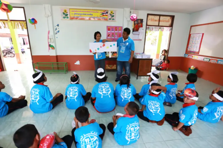 โครงการพี่สอนน้อง “ปลูกปัญญา พร้อมมอบความอบอุ่น” โรงเรียนที่ 53