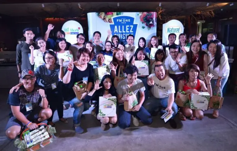 'ดีเจ แจ๊คไรเดอร์’ นำทีมชาวเอฟเอ็ม วัน เข้าครัวแบบแนบเนื้อ!!! ฉบับเนื้อโกเบสุดพรีเมี่ยม!!! ใน... 'FM ONE Allez Cuisine with เชฟชุมพล : EAT MEAT WEST’