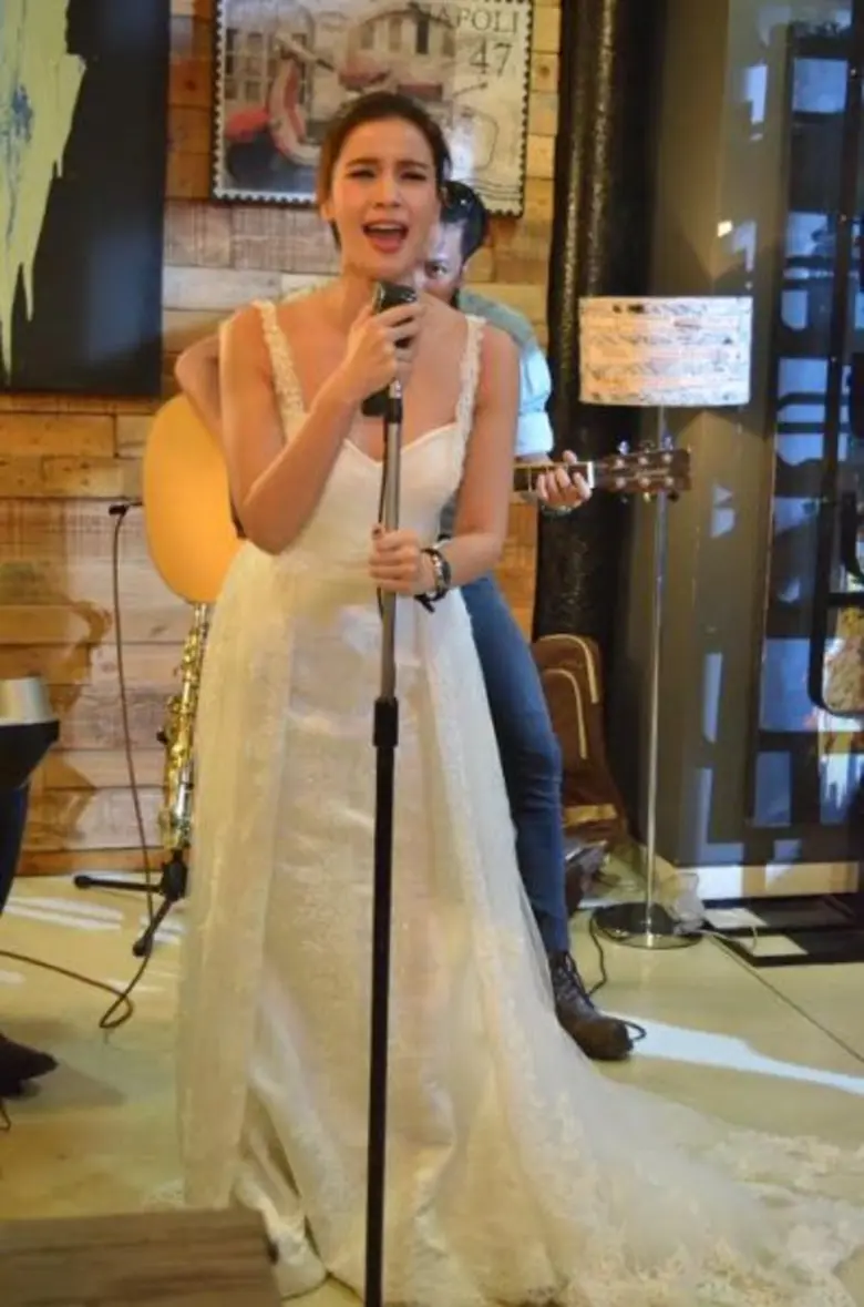 เปิดฉากตอนแรกก็กระแทกอารมณ์ใส่กันแล้ว สำห...