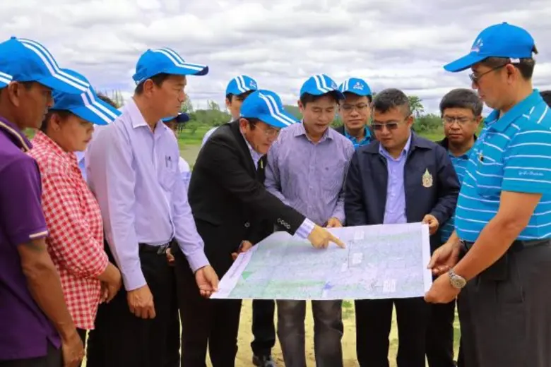 นายเสรี ศุภราทิตย์ ผู้ว่าการการประปาส่วนภ...