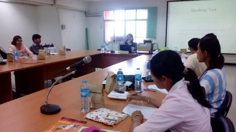 มรธ.สป.จัดอบรมภาษาอังกฤษแก่เจ้าหน้าที่ เพื่อการทำงานในยุค AEC