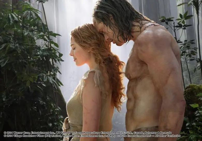 Warner Bros. Pictures และ Village Roadsho...