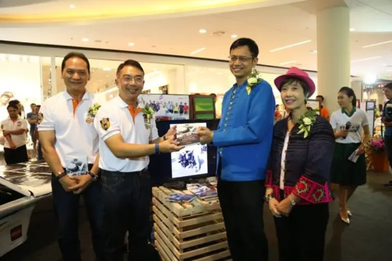 นายปวิณ ชำนิประศาสน์ ผู้ว่าราชการจังหวัดเ...