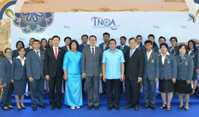 ดร.สมชัย สัจจพงษ์ ปลัดกระทรวงการคลัง และด...