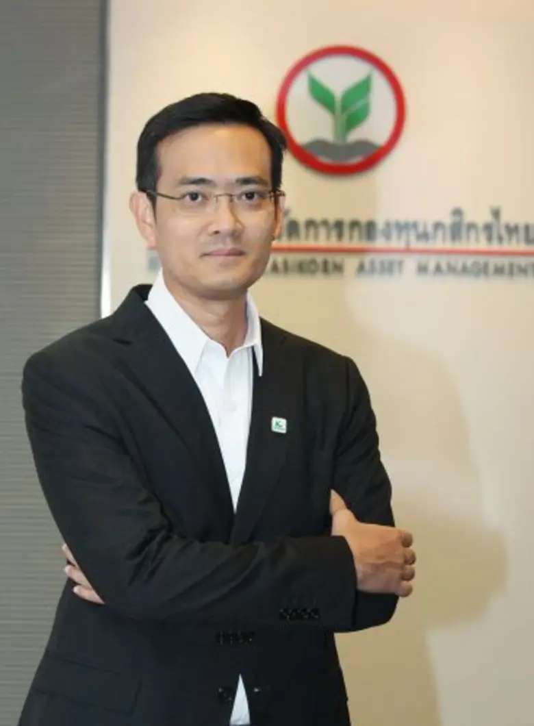 นายนาวิน อินทรสมบัติ รองกรรมการผู้จัดการ ...