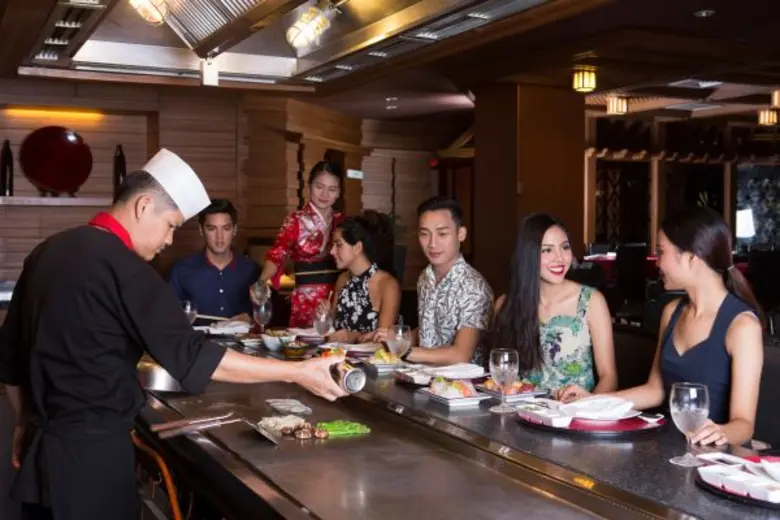 ณ ห้องอาหารญี่ปุ่นฮากิ โรงแรมเซ็นทาราแกรน...