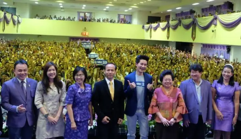 ดร.ภูวนาท คุนผลิน ผู้อำนวยการฝ่ายข่าว ช่อ...