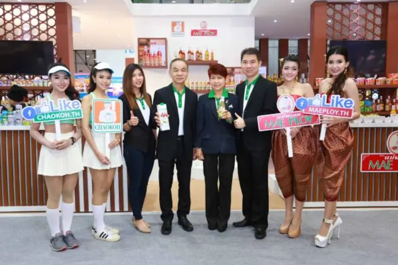 เทพผดุงพรมะพร้าว คว้าตัวเหล่าคนดัง ร่วมบูธสุดอลังการ ฉลองครบรอบ 40 ปี และการก้าวสู่ แบรนด์ระดับโลก