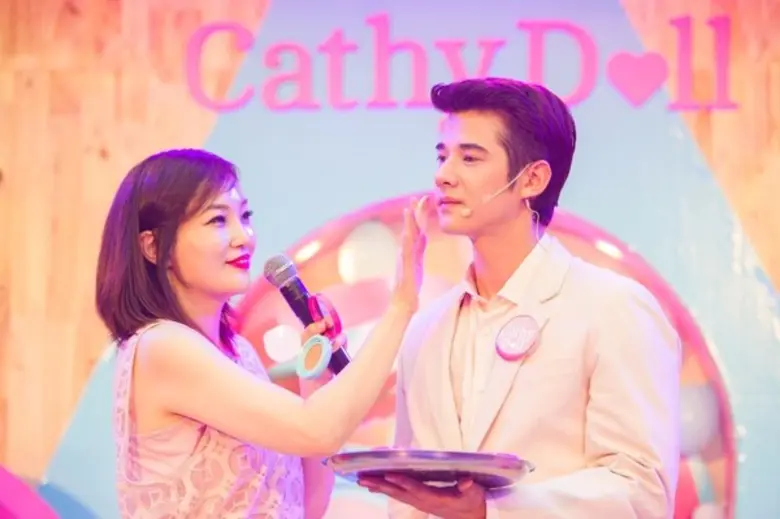 มาแรงแซงทุกกระแสคูชั่น! ครั้งแรกของโลกกับ...