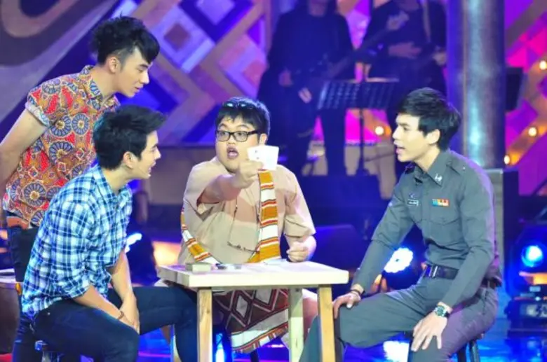 ทีวีไกด์: รายการ “4โพดำ Fun&Fin” “4โพดำ” ประชันตัวแม่ “เจนนิเฟอร์ คิ้ม” !! ชวน “เจษ” เปลี่ยนลุคดวลมุกฮา