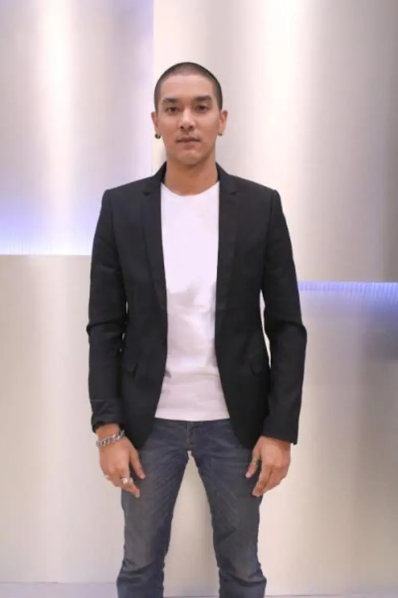 เหมือนจะไปไม่รอดอีกคู่สำหรับความรักระหว่า...