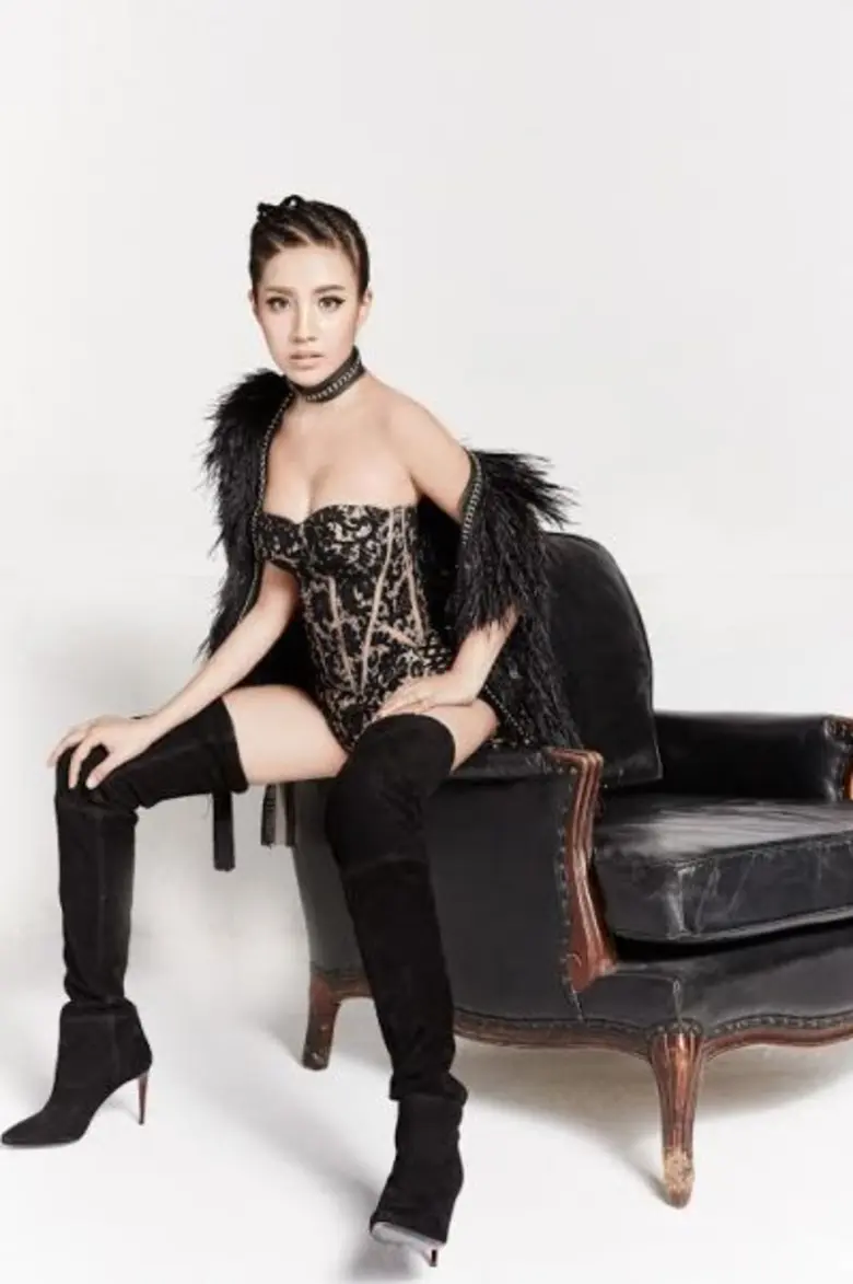 เรียกว่าเงียบหายไปซุ่มทำซิงเกิ้ลใหม่อยู่น...