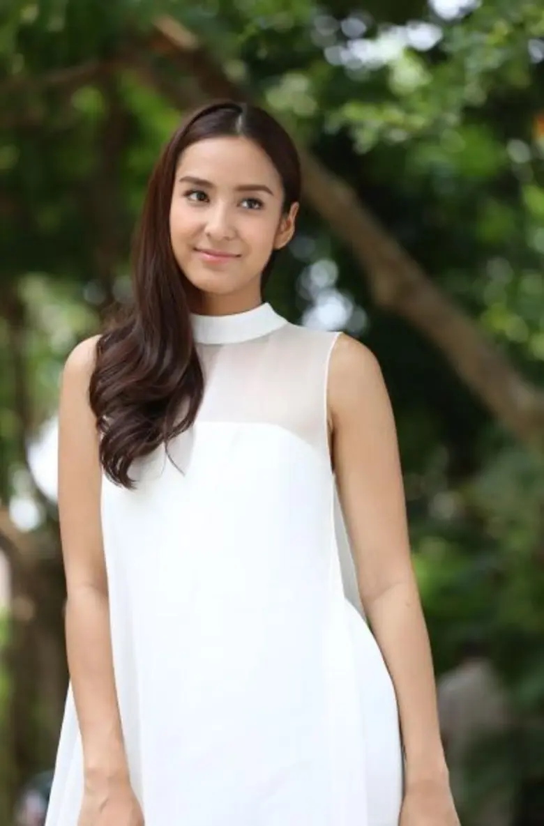 ชิปปี้ ศิรินทร์ ขึ้นแท่นนางเอกน้องใหม่ป้ายแดง ปะทะอารมณ์ดุเดือด พระเอก อั้ม อธิชาติ ใน “แรงตะวัน”