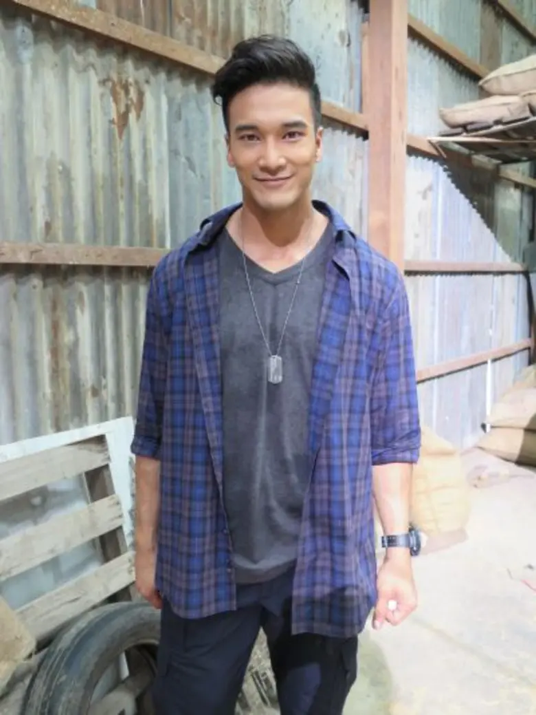 ถือว่าเป็นเรื่องแรกที่ได้เล่นฉากบู๊ตลอดทั้งเรื่อง ส...