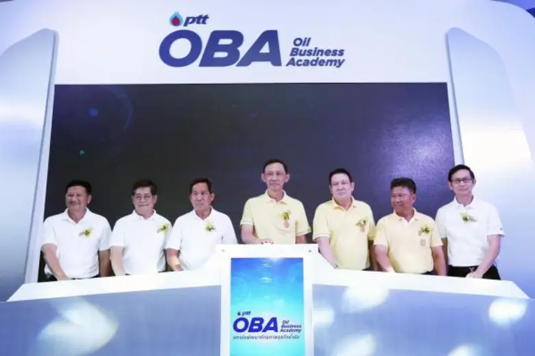 พลเอก อนันตพร กาญจนรัตน์ รัฐมนตรีว่าการกร...